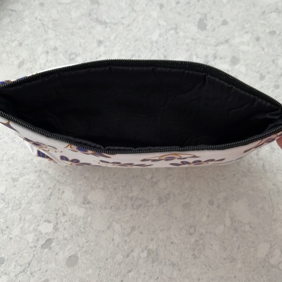 New! Evil eye 🧿 makeup bag!! - Picture 4 of 6